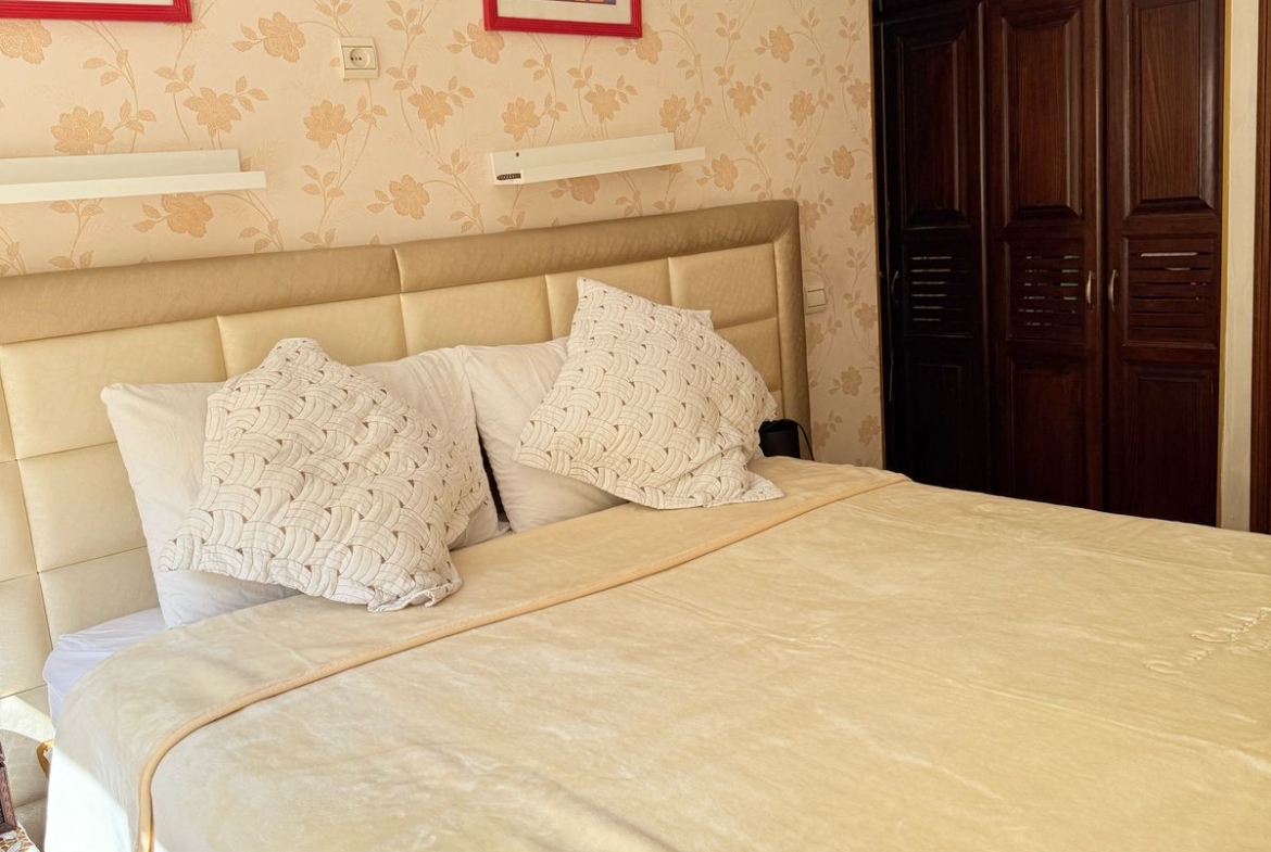 000588f0 807c 4a94 A4dc Ec2d0f48c96a