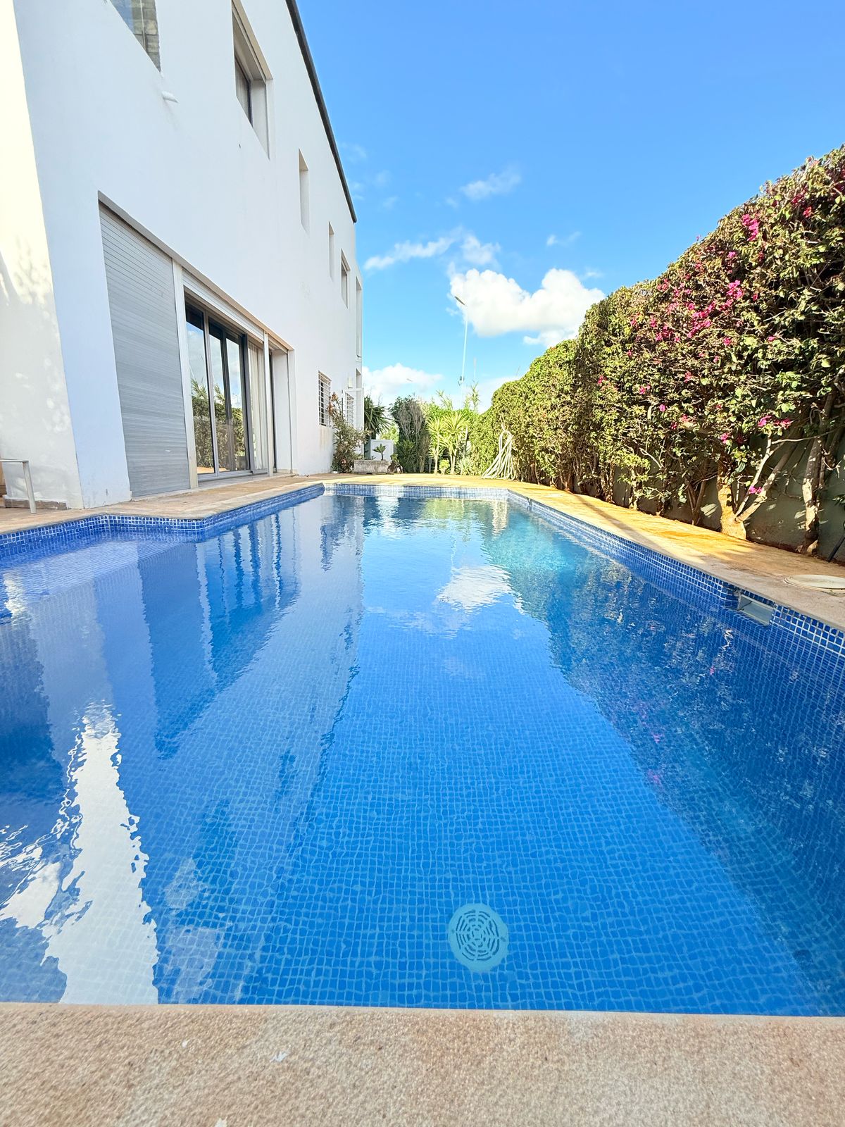 8fe5eb9d 97a9 4966 8ab0 B520f71a035d