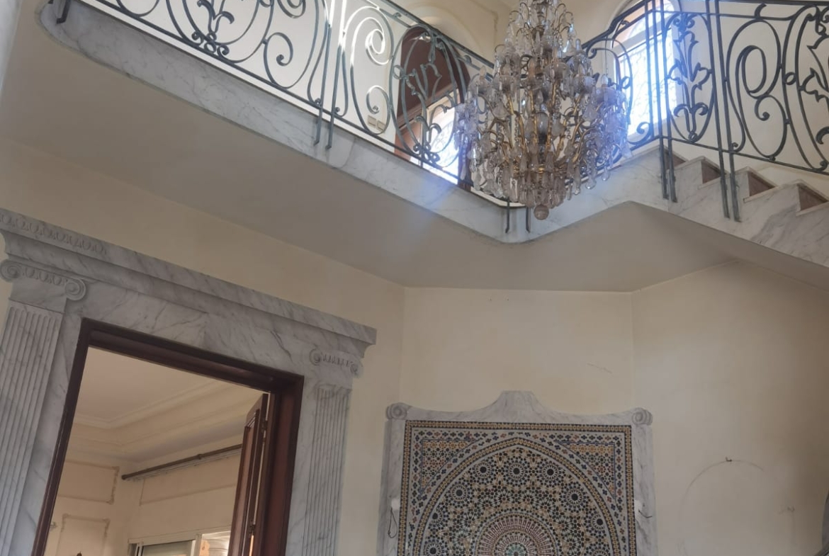 09e20b7e 91b8 4d82 B049 61eb2a3cb205