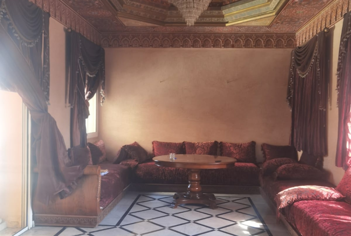 2dc081ce 1c66 4894 B044 89aafc7b83ee