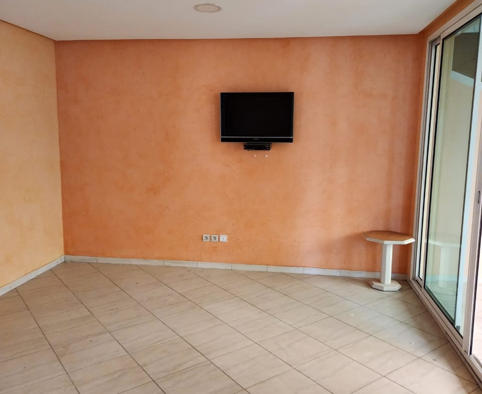 A0bdd5bd 1556 441a B3bf Ddf39228f54a