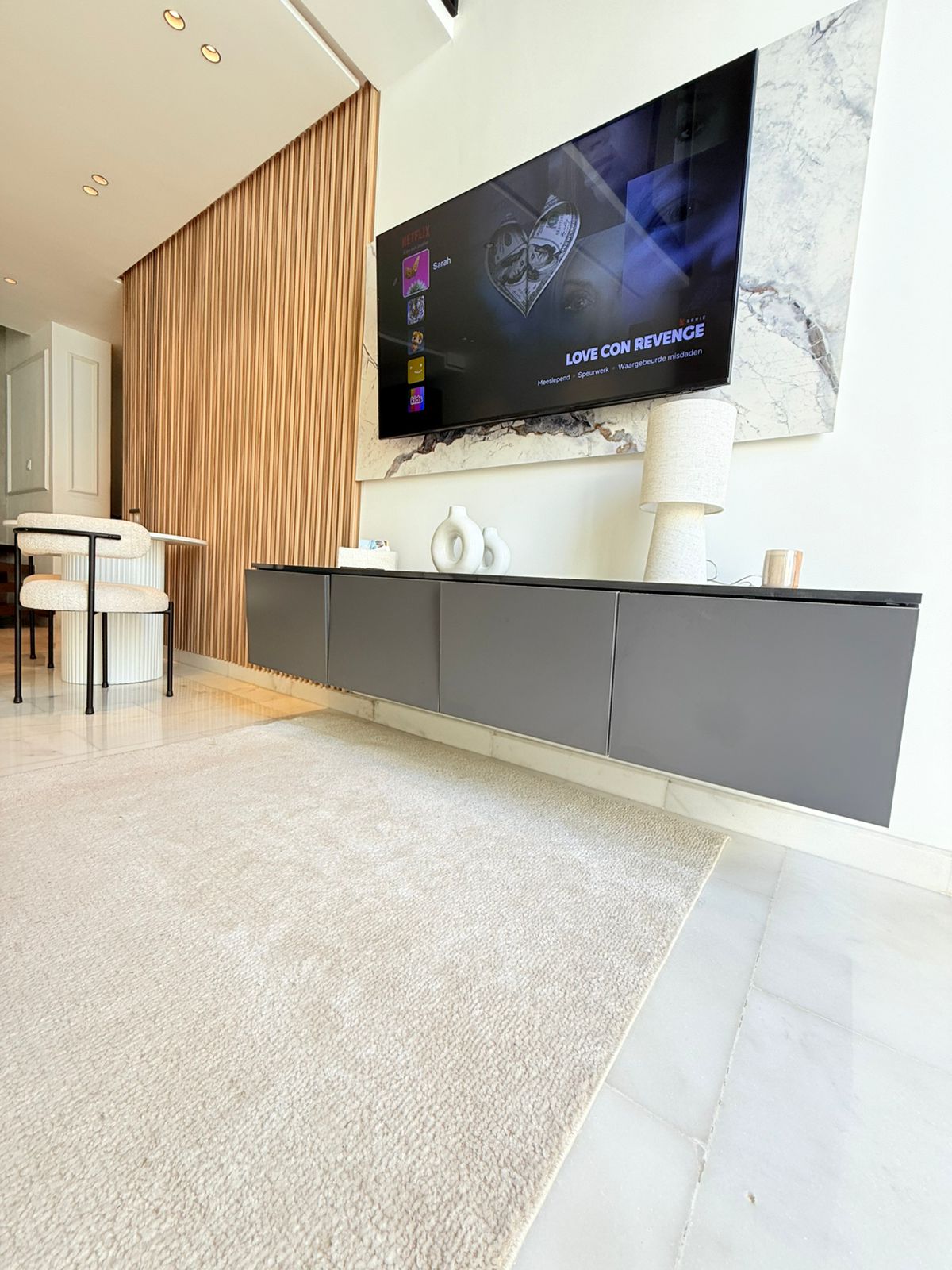 E23808b2 B847 4641 A928 60235503927e