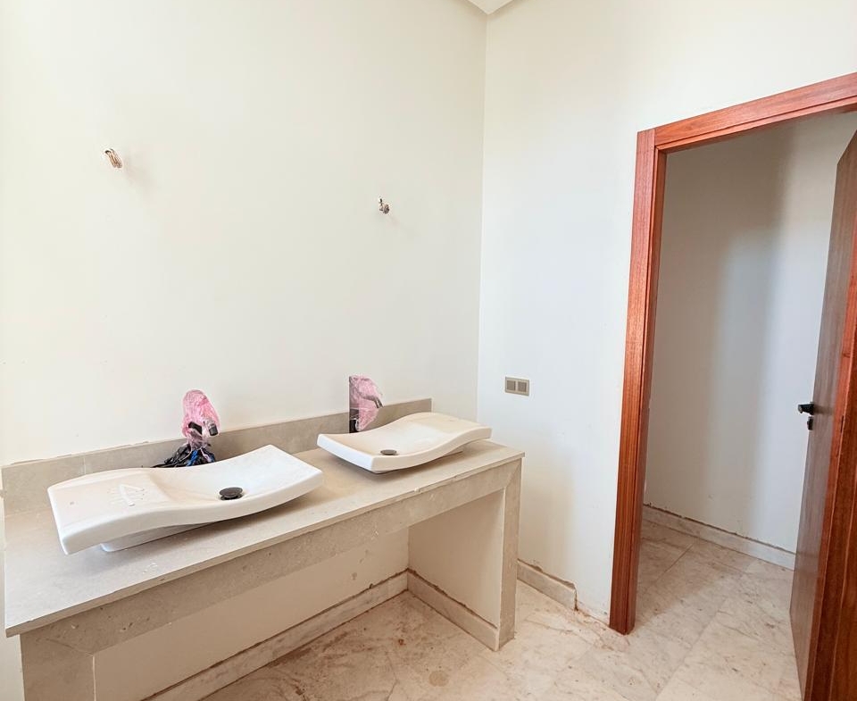 17347f9b 1442 437c A567 71fe523bdec8