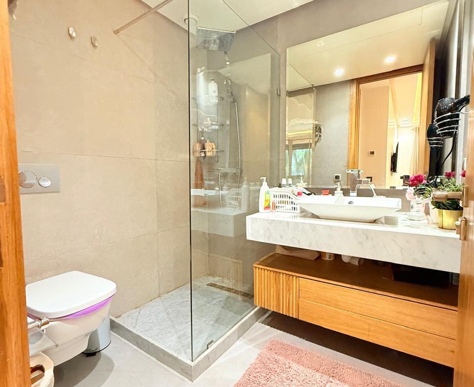 B805bf11 C94b 4865 8035 9259cce13b00