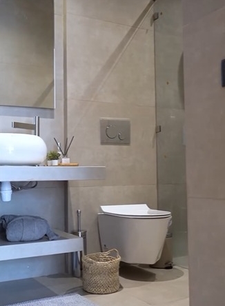 999785f1 F40e 402d B625 Fe64c917c9af