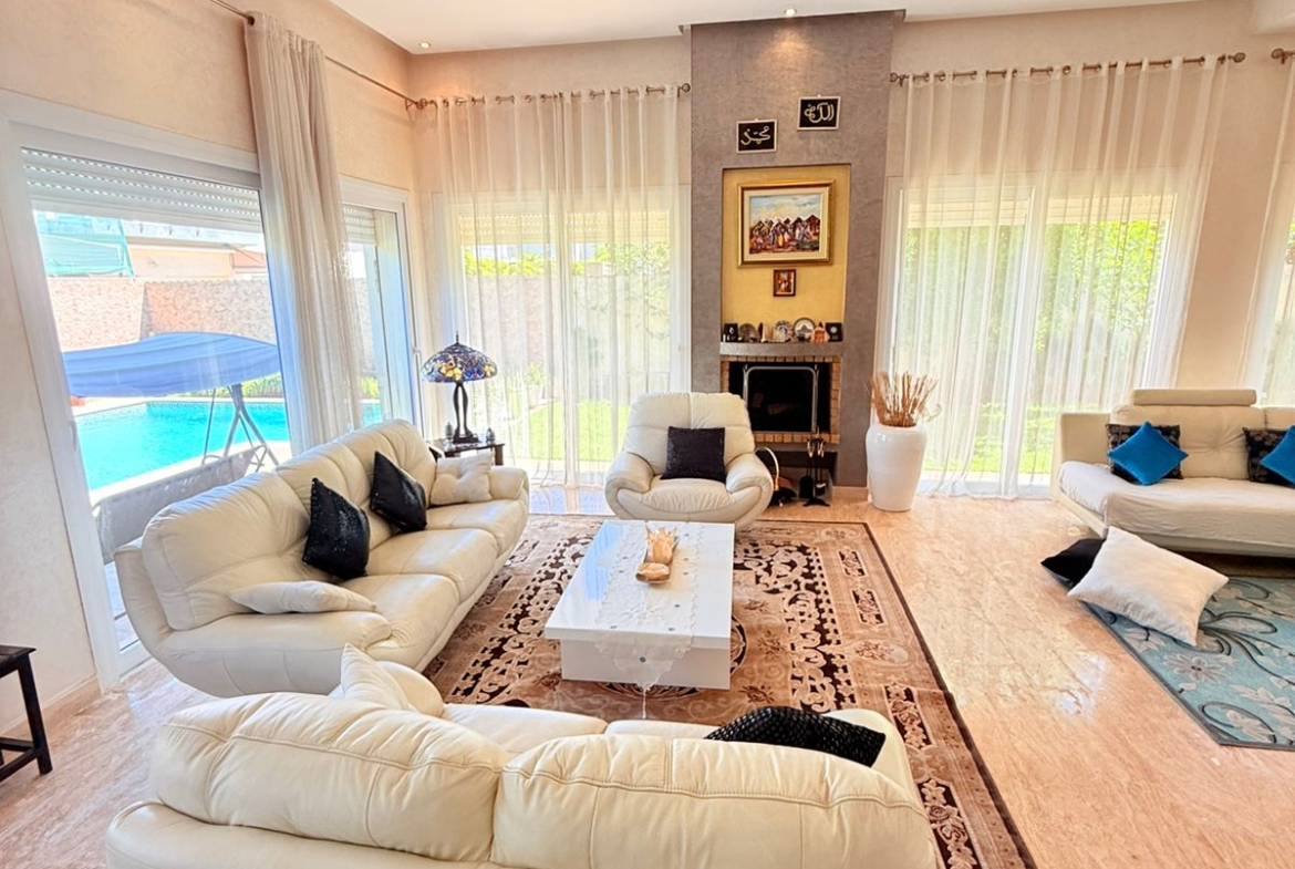 2bb0c8af E406 4713 B561 C39a995d024c