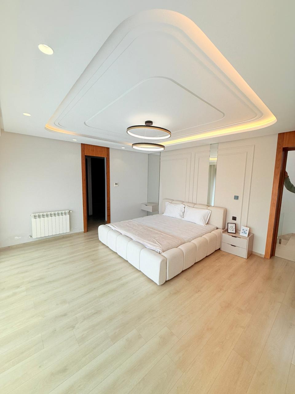 5b1a0228 1188 42e6 B243 5dff49bc3cde