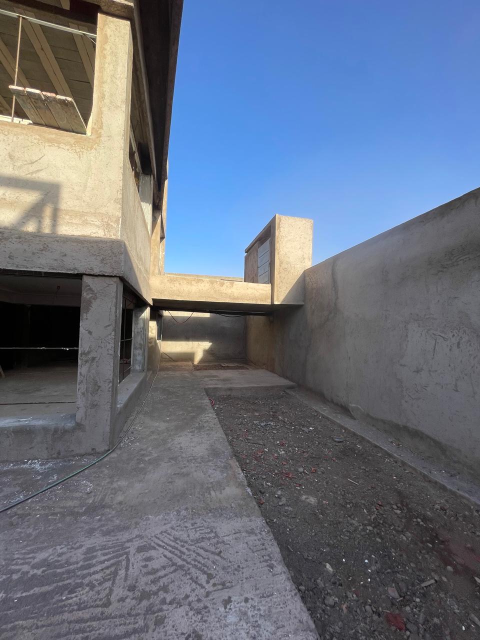 8ac677be 98a3 4166 988b F93deca50ac1