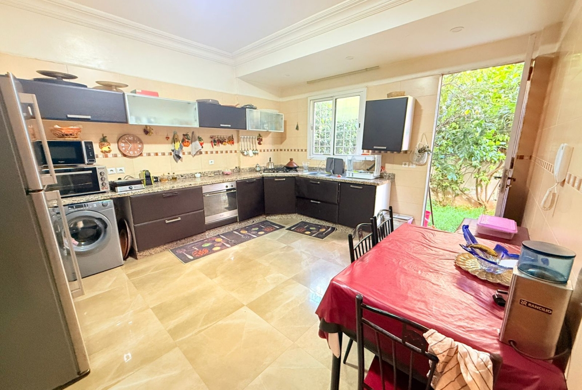 8e3c444d 56e4 4f94 B36b 38bc57bc2a7b