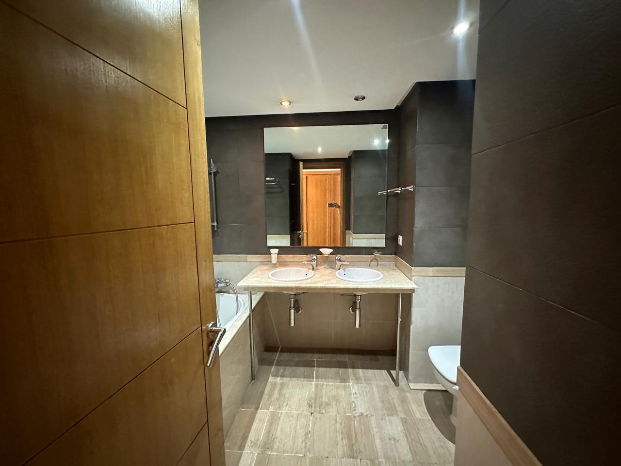 9e951757 A562 41dc 98b0 27921eba0b59