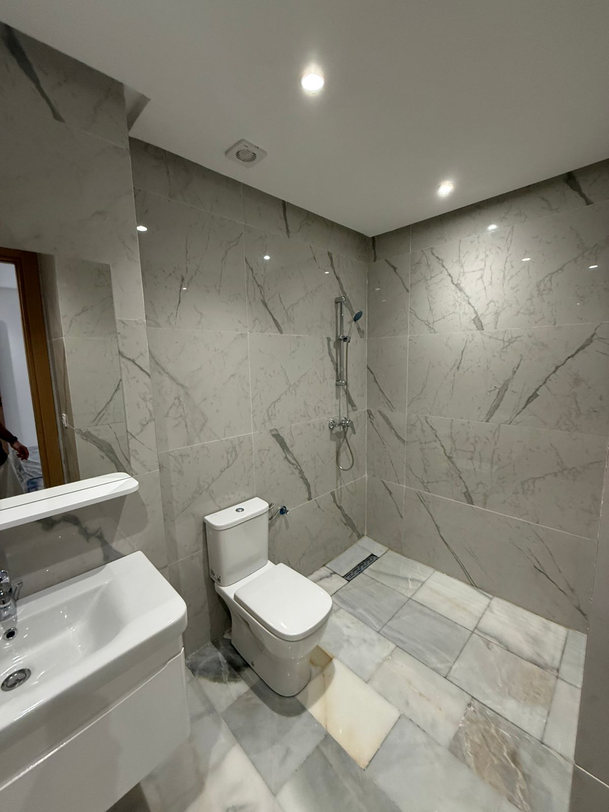 9f5ffa76 Cc0c 4e3d 8e13 D631df844883