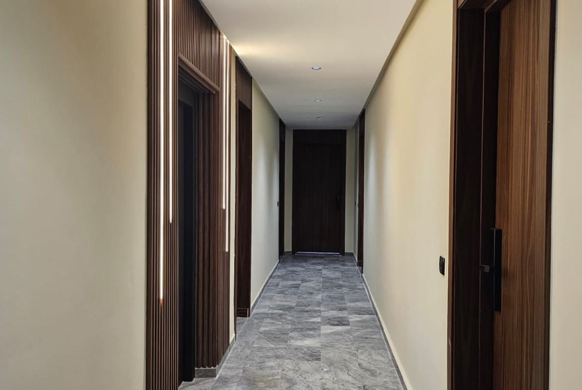 Bee80f01 B557 4a31 98d0 Dee40615f678