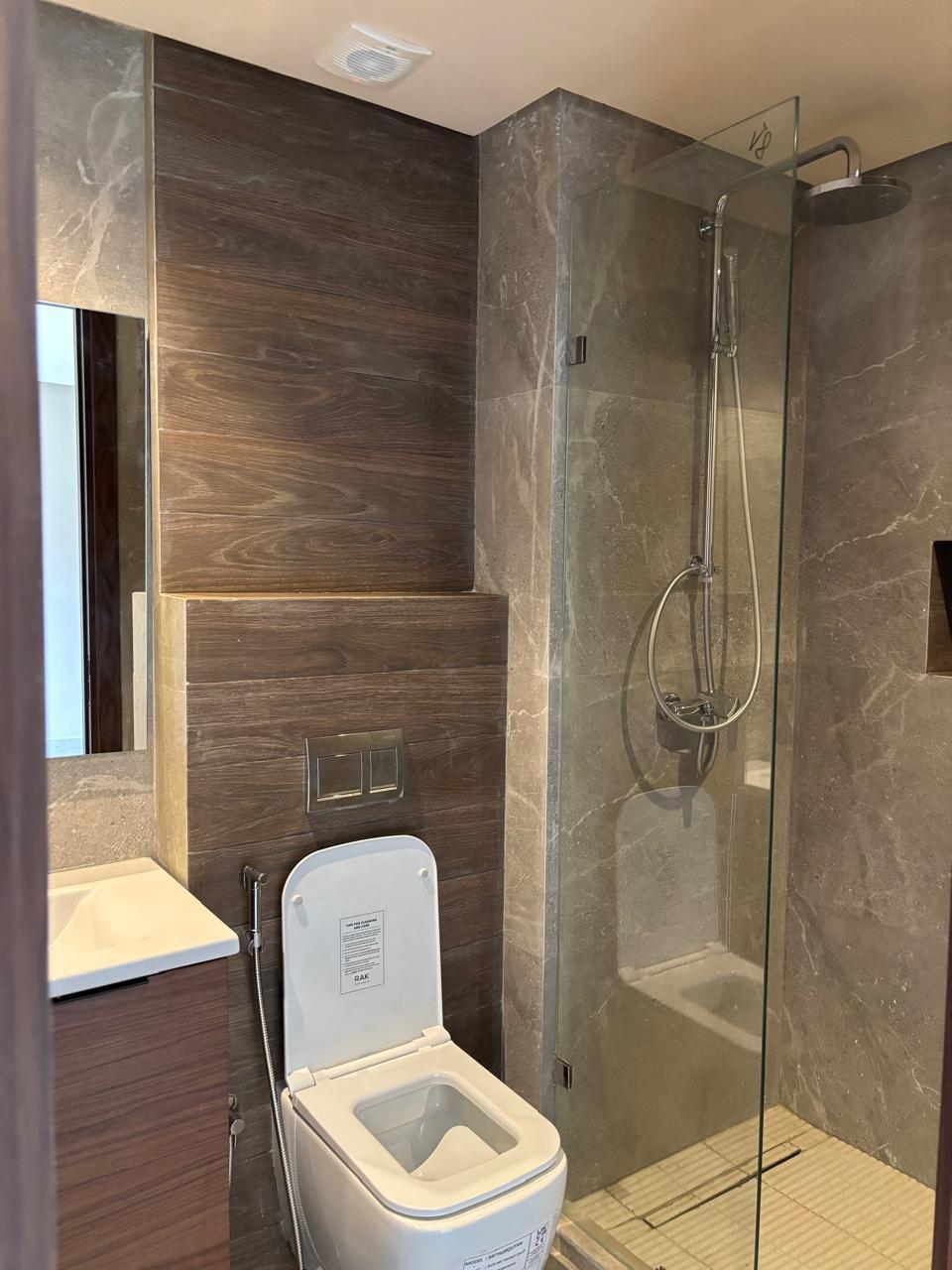 C4942379 60ff 4860 8c7b 56ad84c792bf