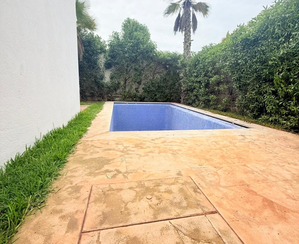 D4f331fd D71c 4b53 8546 14c17e996d3c