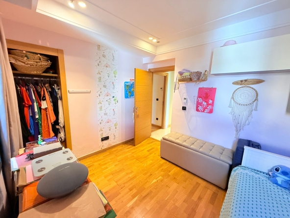 Ebc428b2 3f33 4589 B47b 7550297ca923