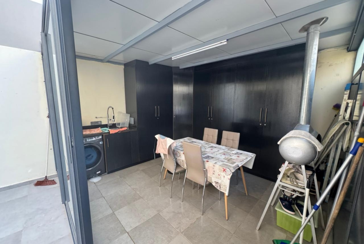 F86e33b6 34cd 4fa7 B86d Ed1952403a60